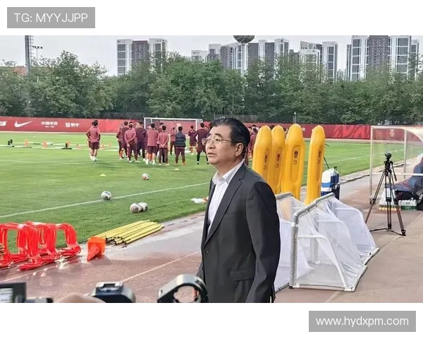 出国踢联赛成新趋势本土球员勇闯海外争取更高水平舞台实力提升未来